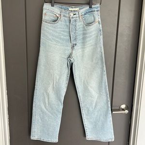 Levi’s Ribcage straight jeans